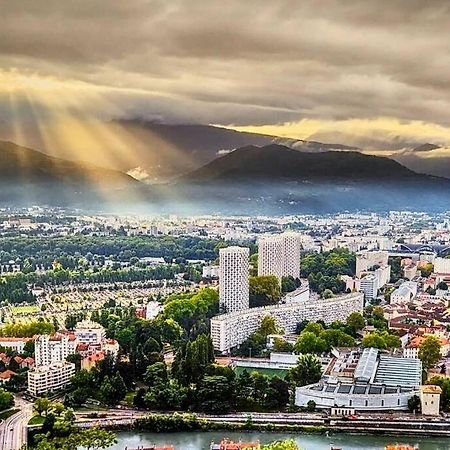 Magnifique T2 Refait A Neuf - Calme & Tout Equipe Avec Parking Гренобъл Екстериор снимка